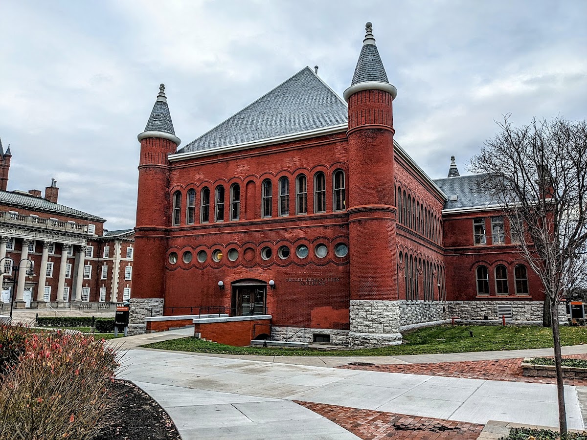 Syracuse University photo 3