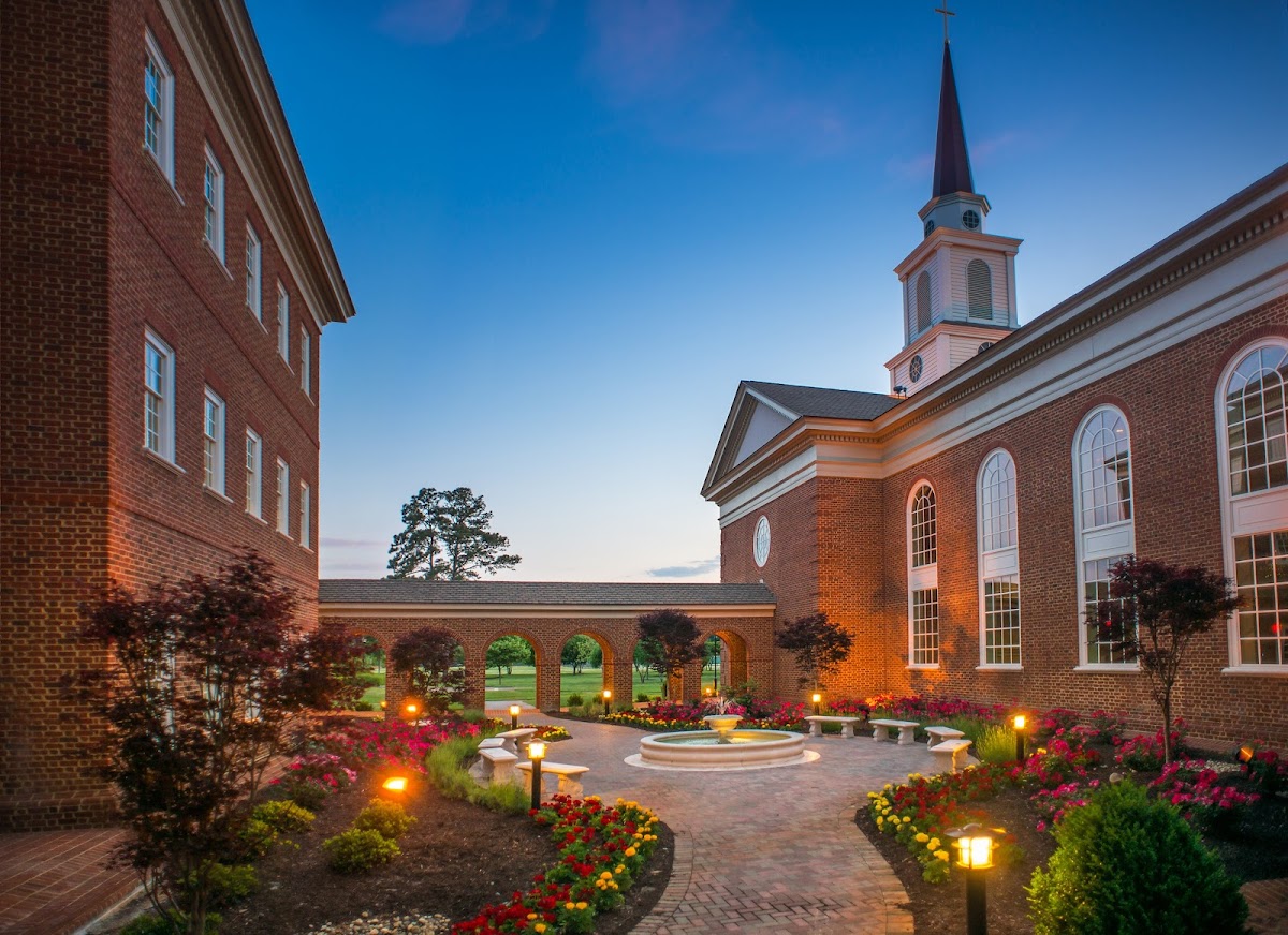 Regent University photo 3