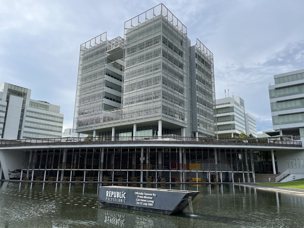 Republic Polytechnic photo 3