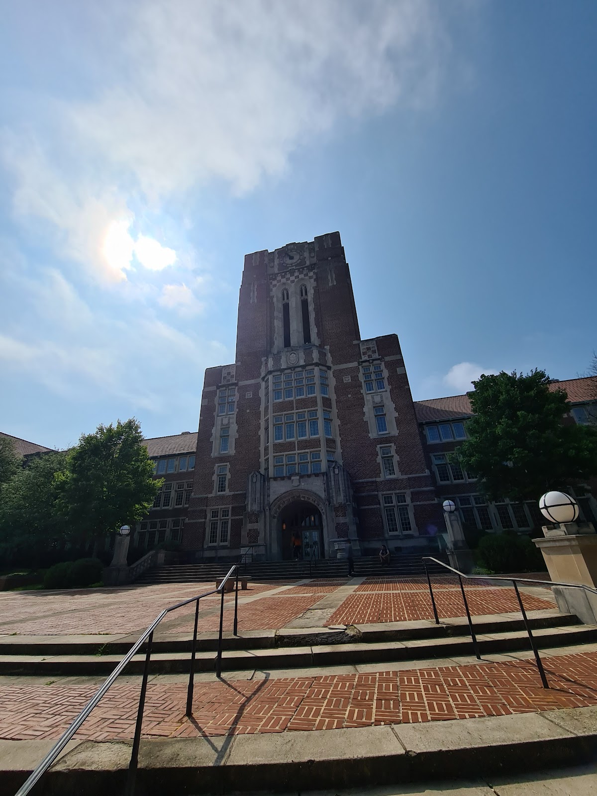 University of Tennessee Knoxville photo 9