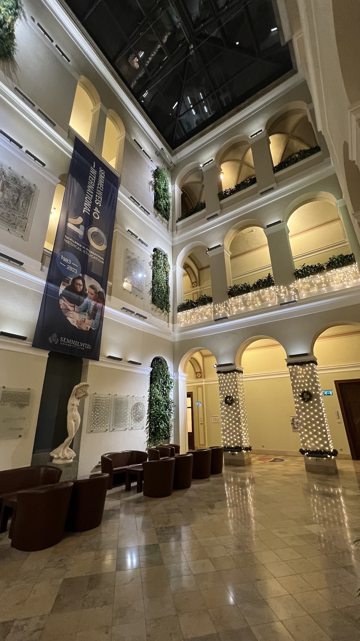 Semmelweis University photo 9