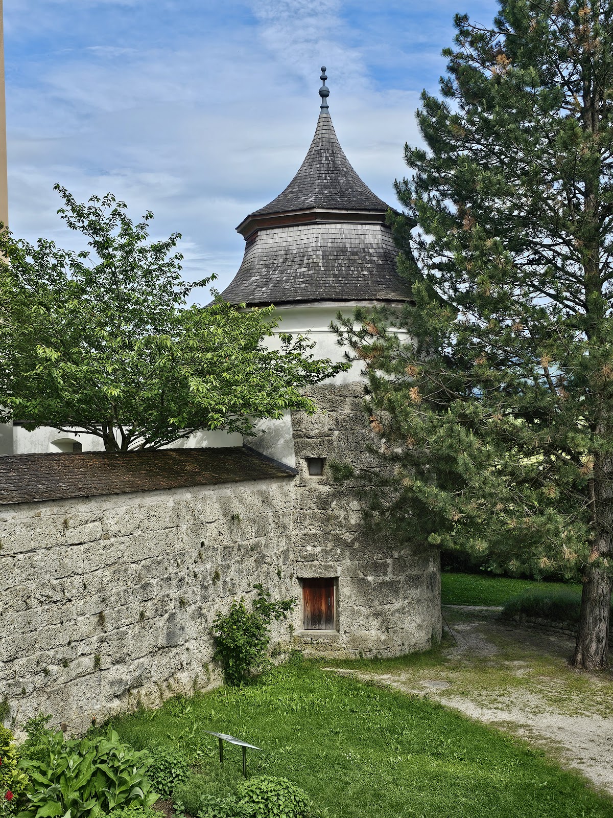 Private University Seeburg Castle photo 7