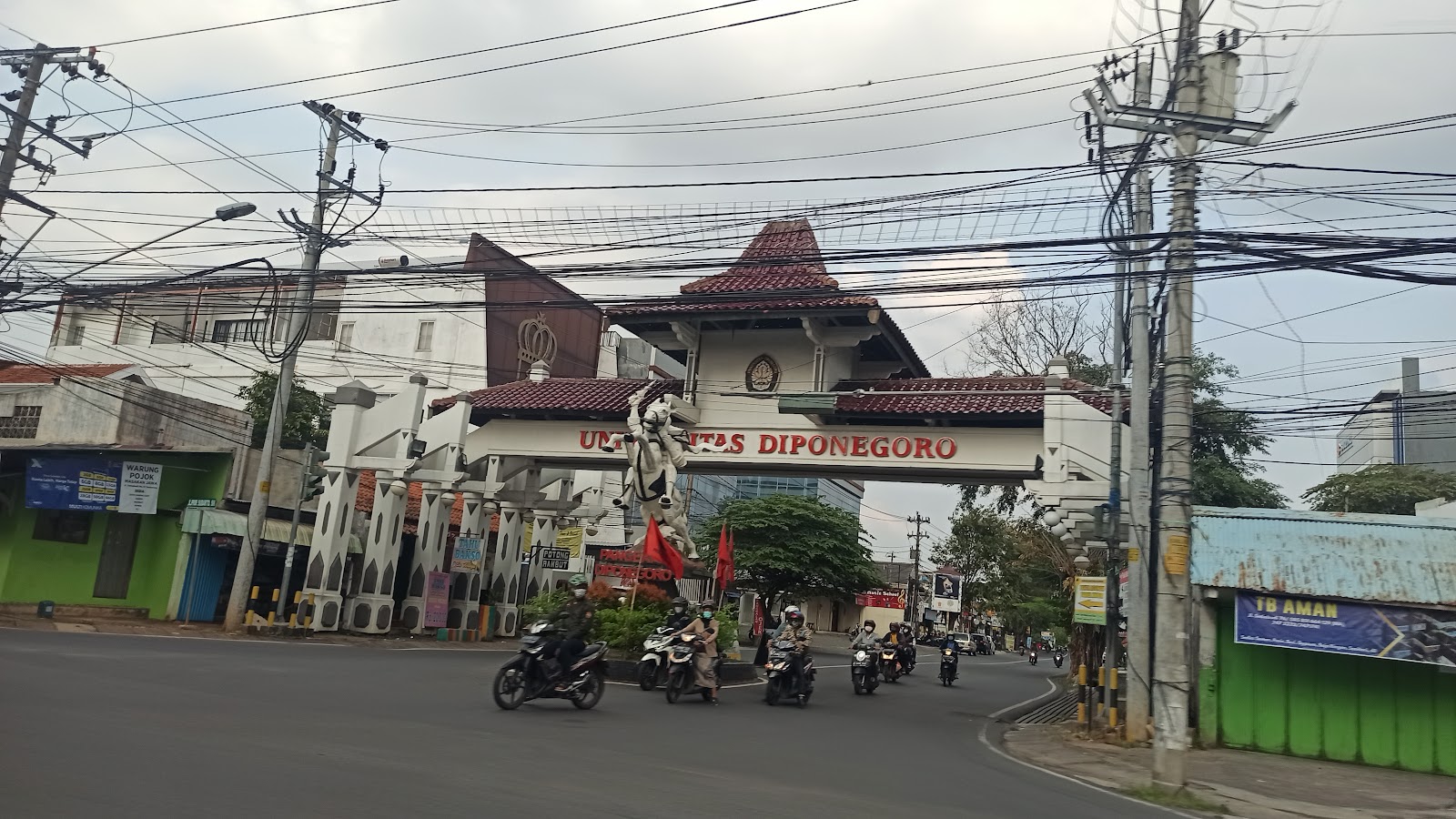 Diponegoro University