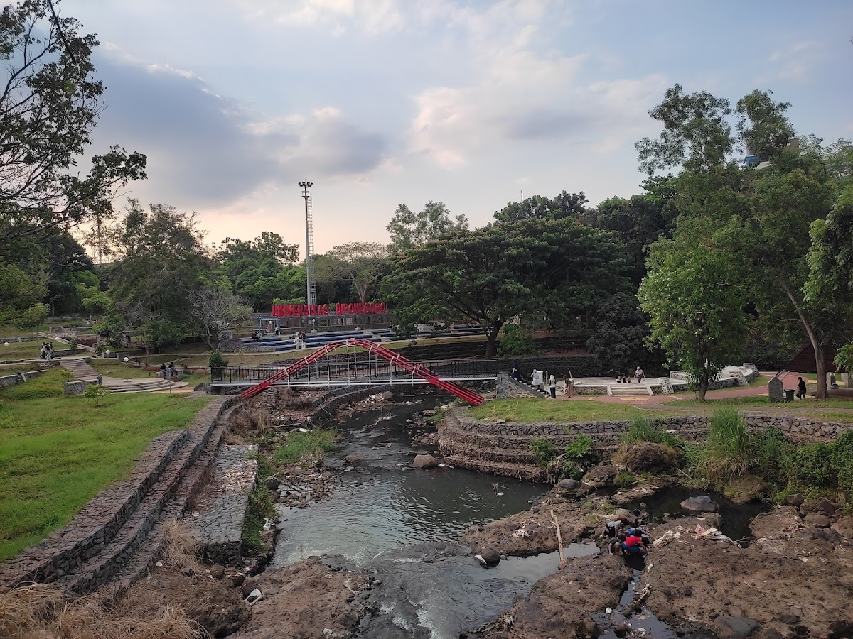 Diponegoro University photo 5