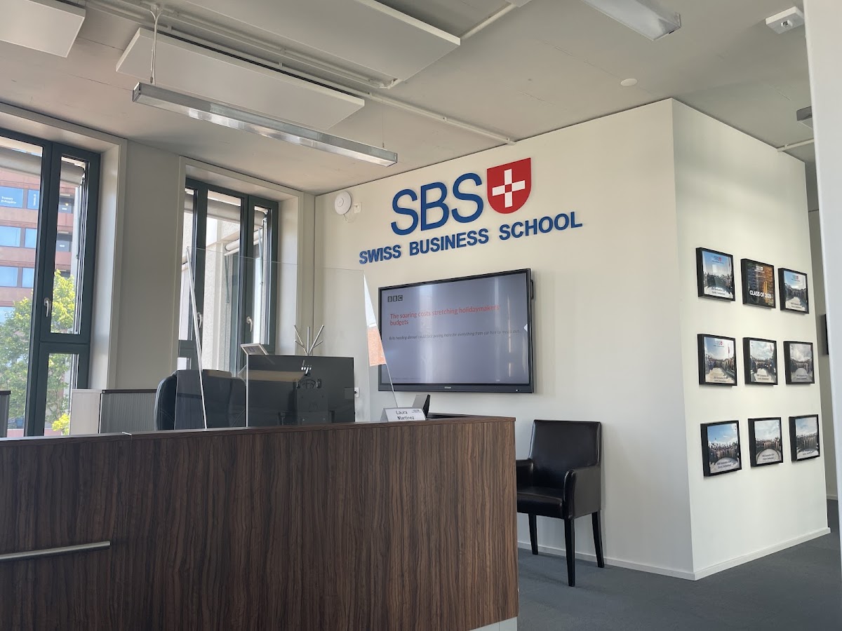 Swiss School of Business and Management photo 7