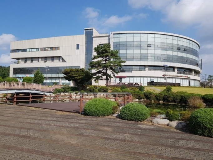Kunsan National University photo 5