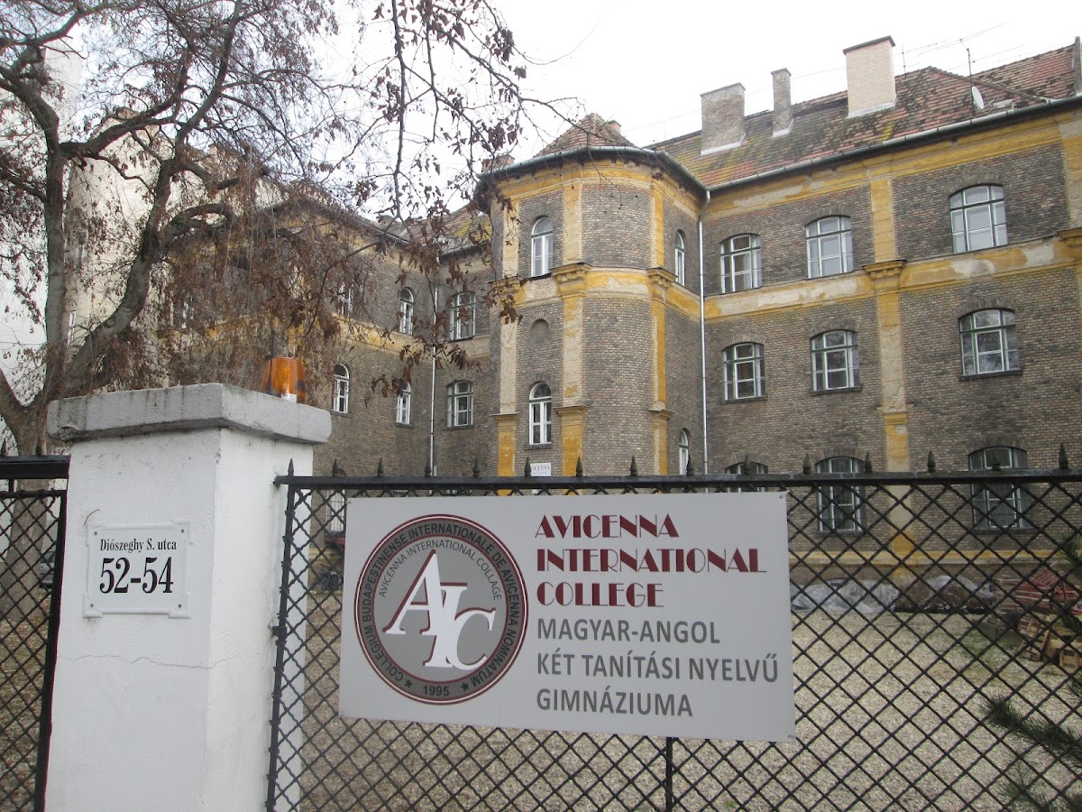 Avicenna International College photo 7