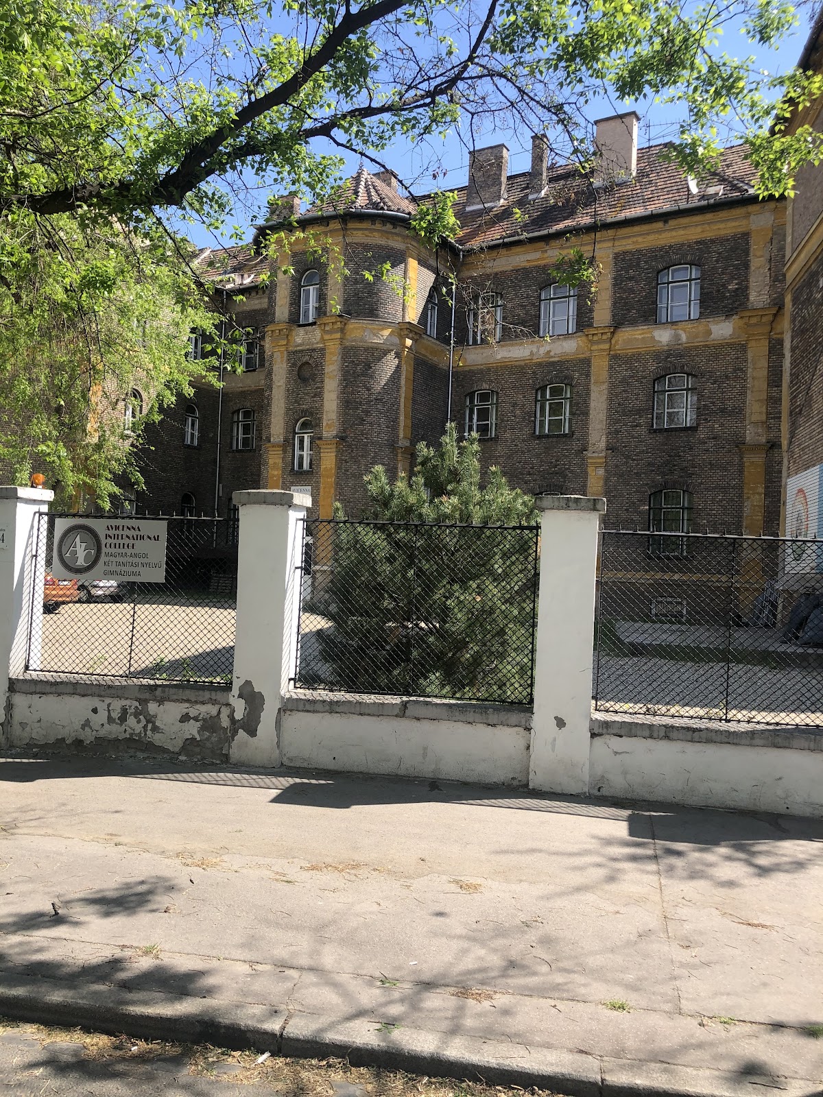 Avicenna International College photo 8