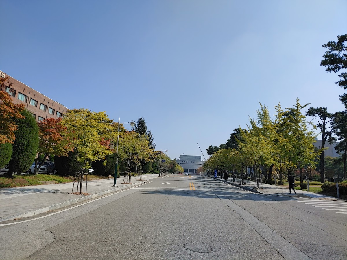 Chungbuk National University photo 6