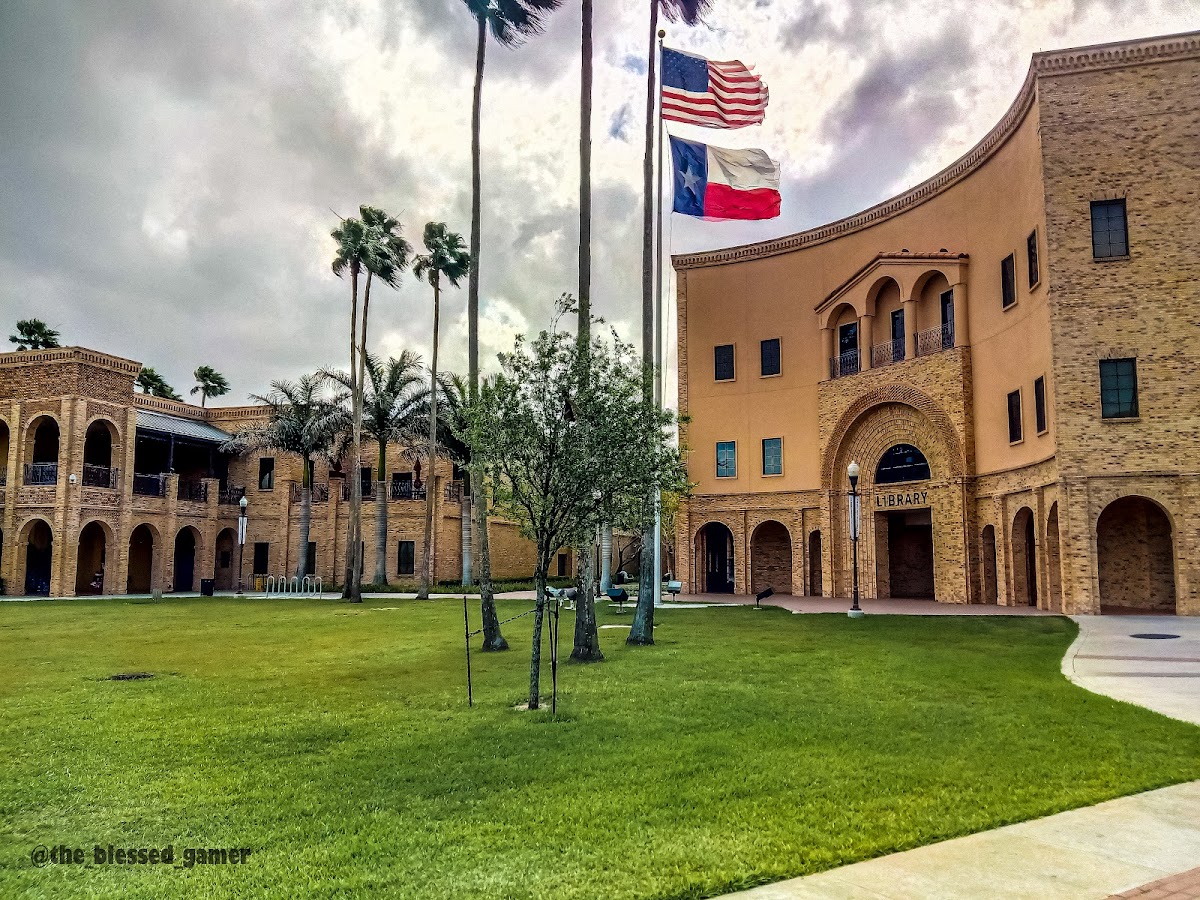 UT Rio Grande Valley photo 2