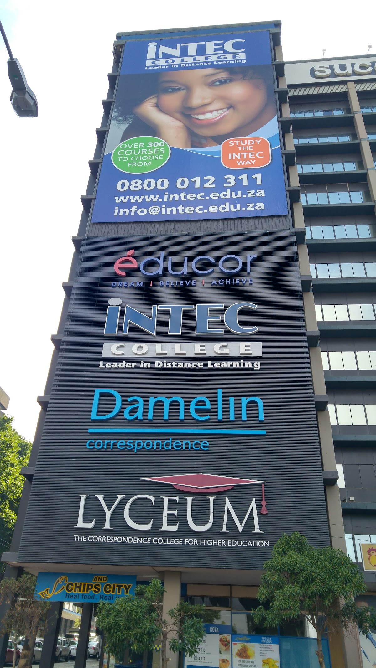 Lyceum College photo 3