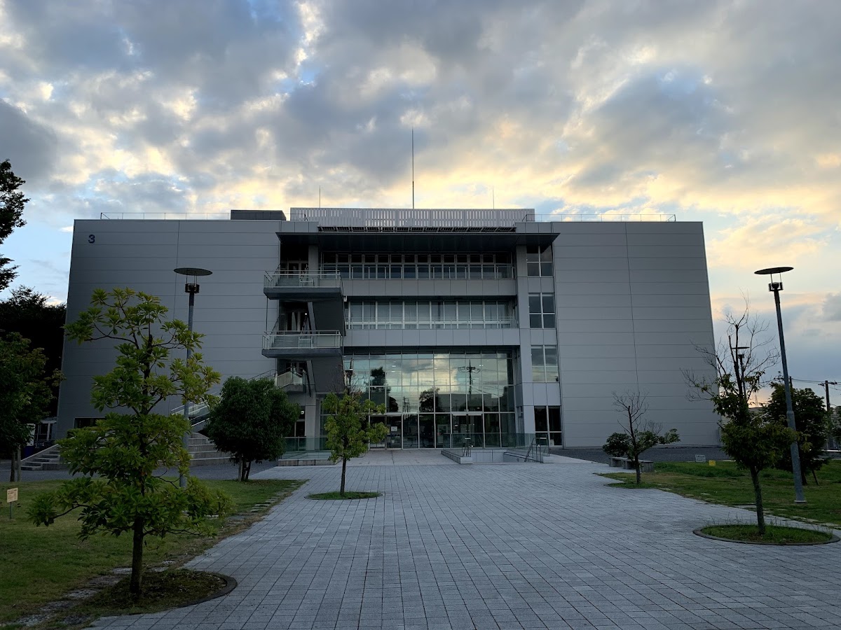 Kanagawa University photo 6