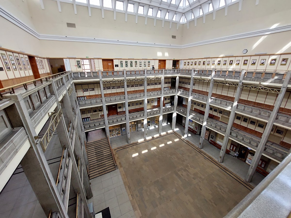 Warsaw School of Economics photo 1