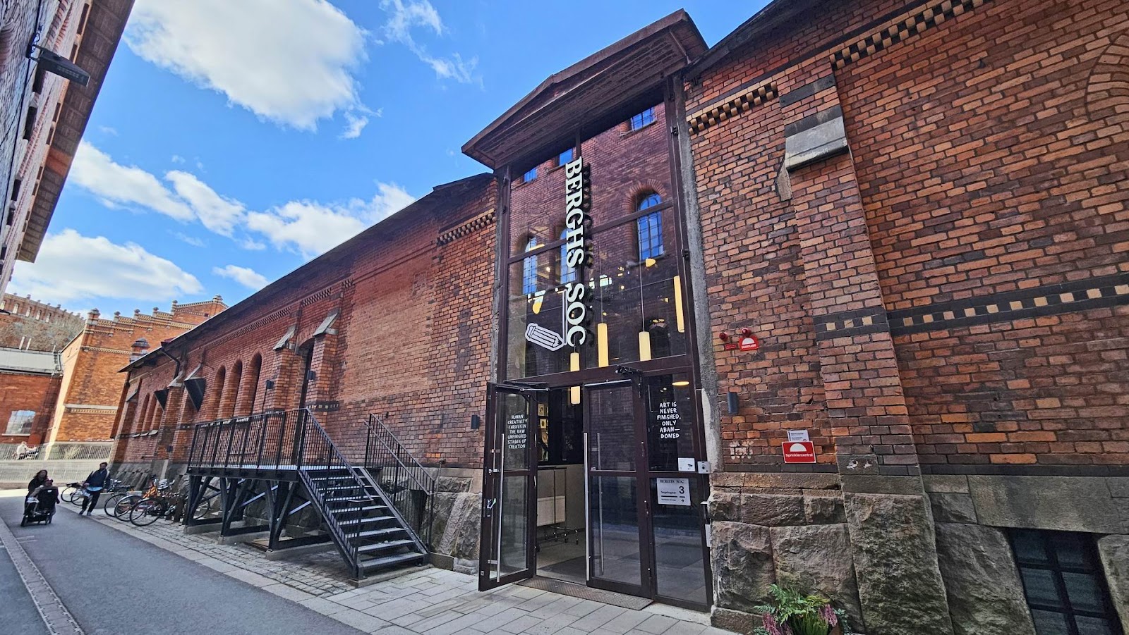 Berghs School of Communication