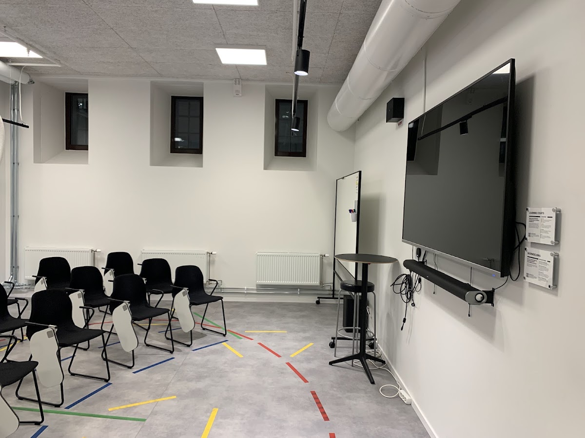 Berghs School of Communication photo 3