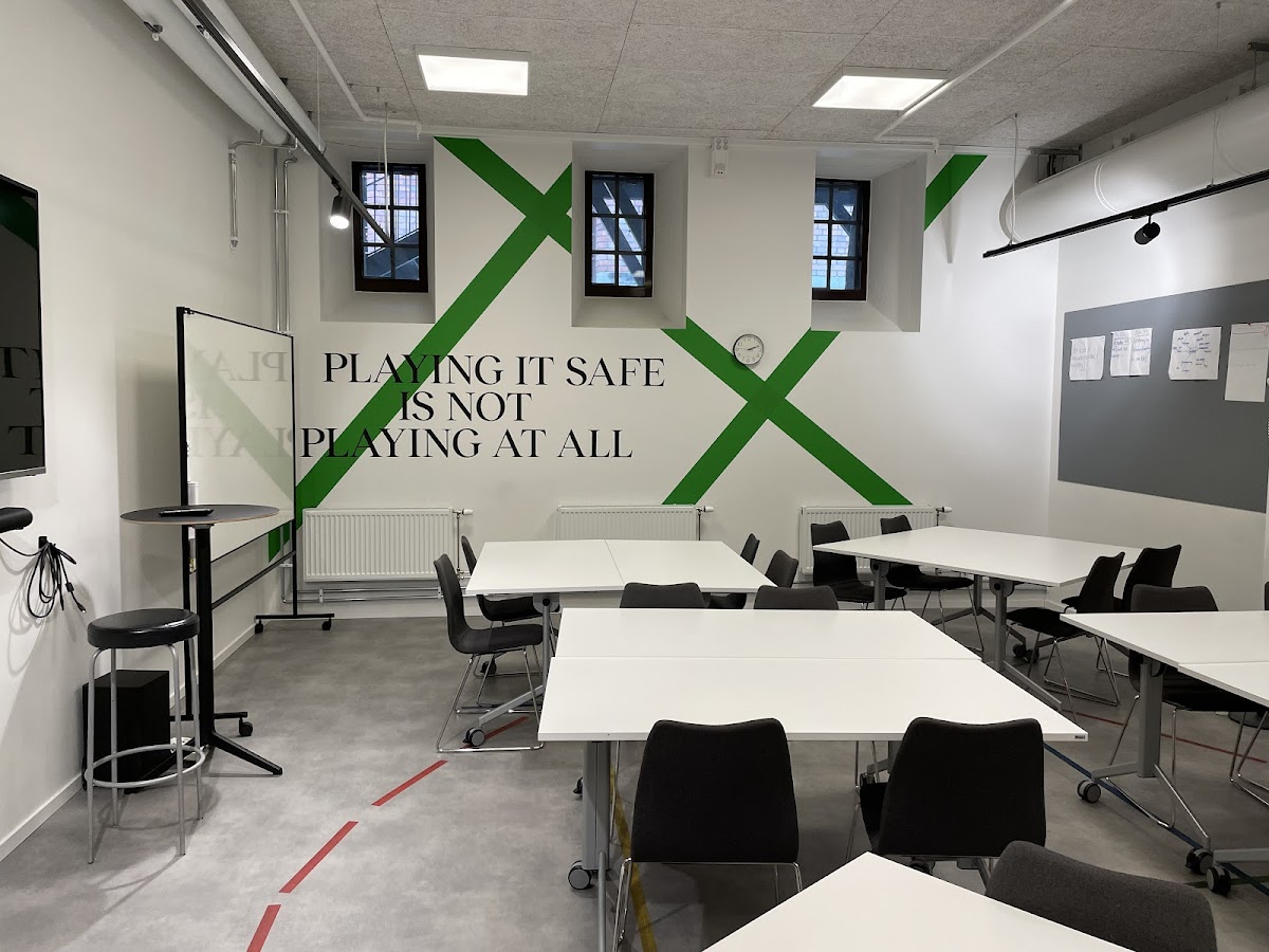 Berghs School of Communication photo 5