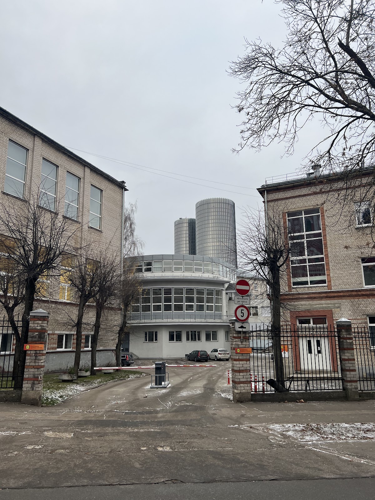 RISEBA University of Applied Sciences photo 7