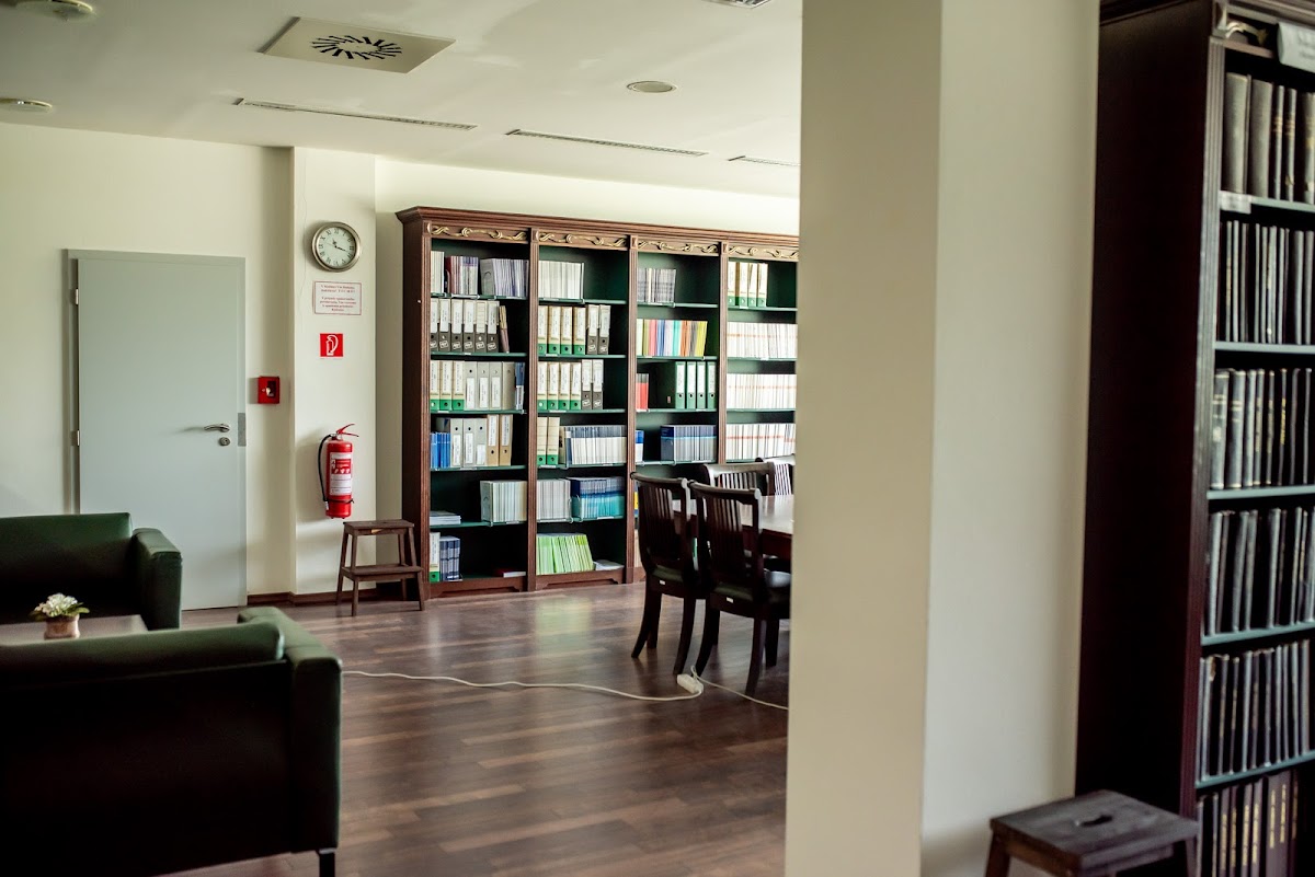 Pan-European University photo 7