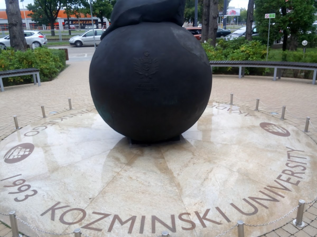 Kozminski University photo 6