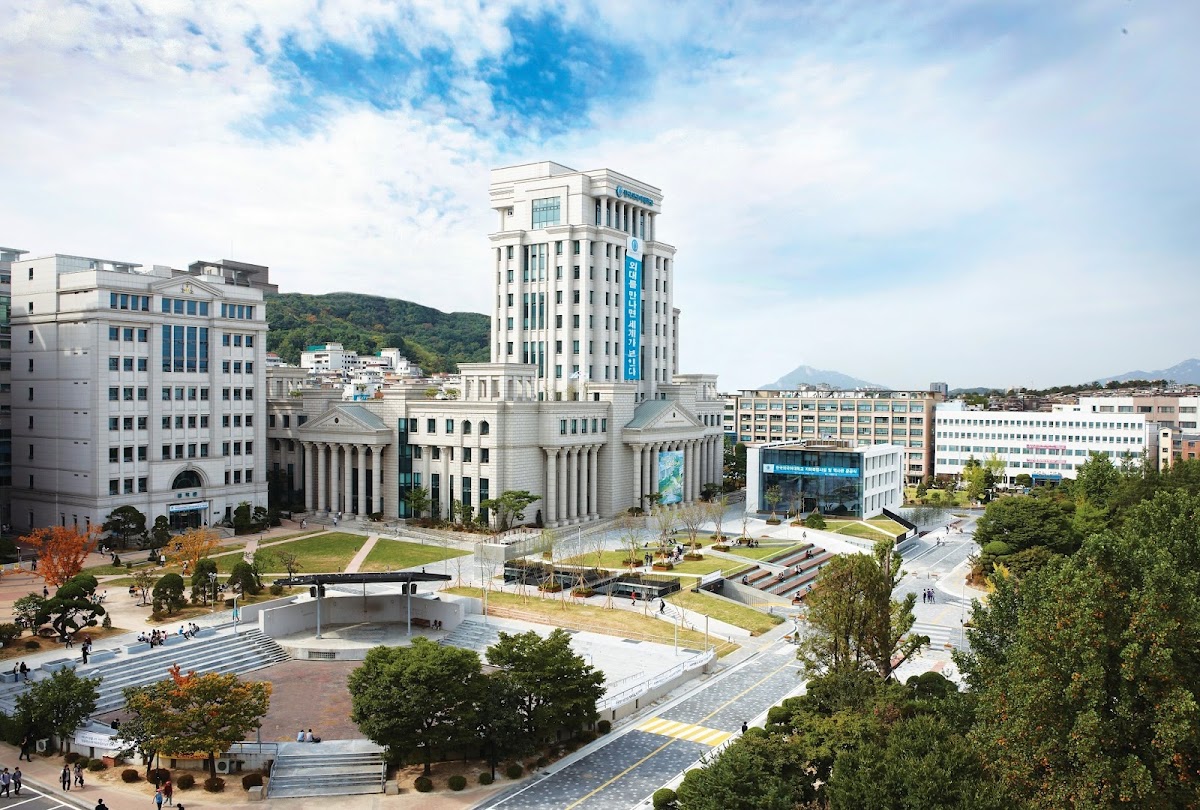 Hankuk University of Foreign Studies photo 2