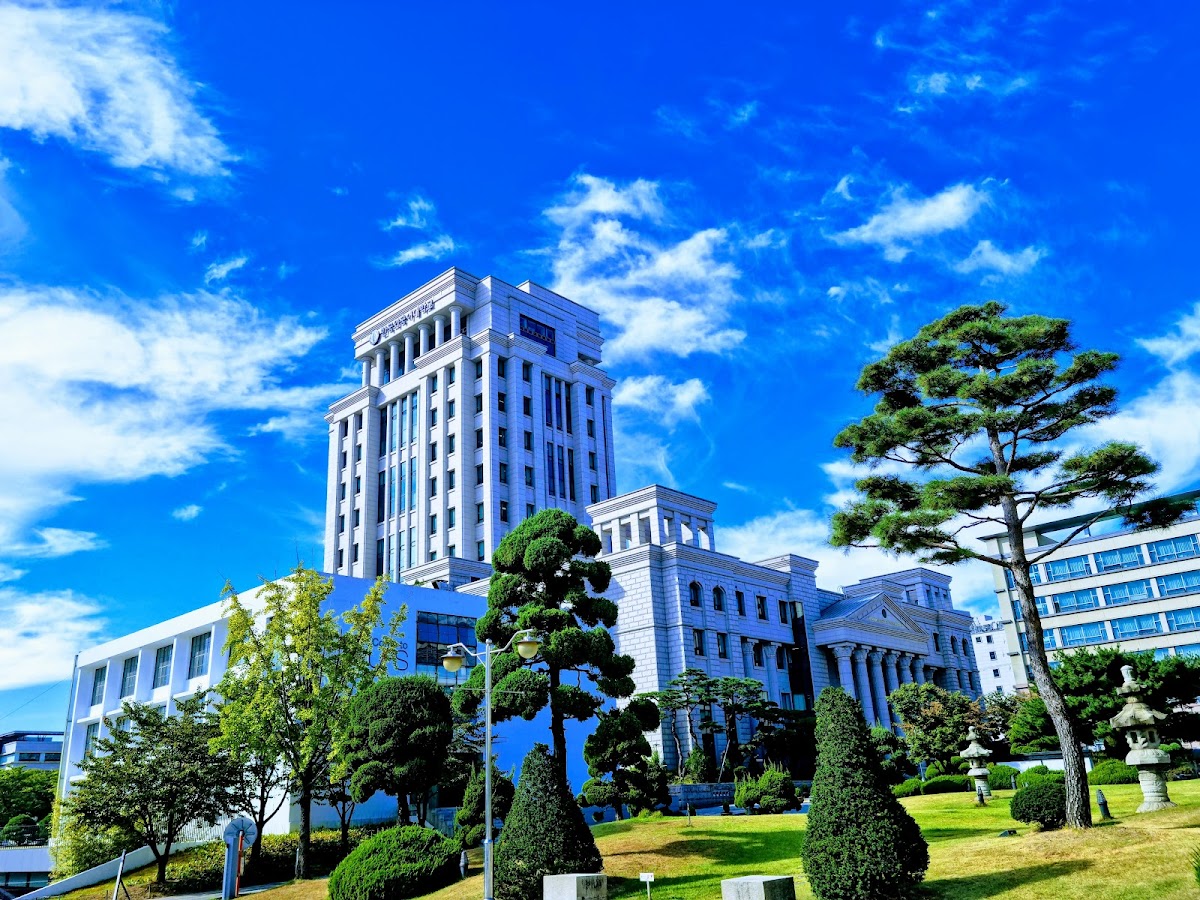 Hankuk University of Foreign Studies photo 8