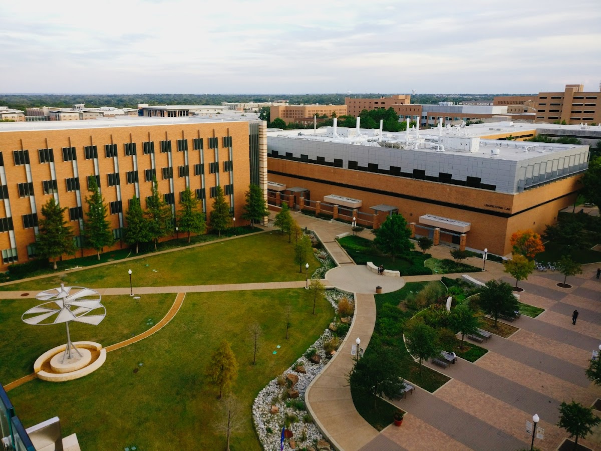 UT Arlington photo 6