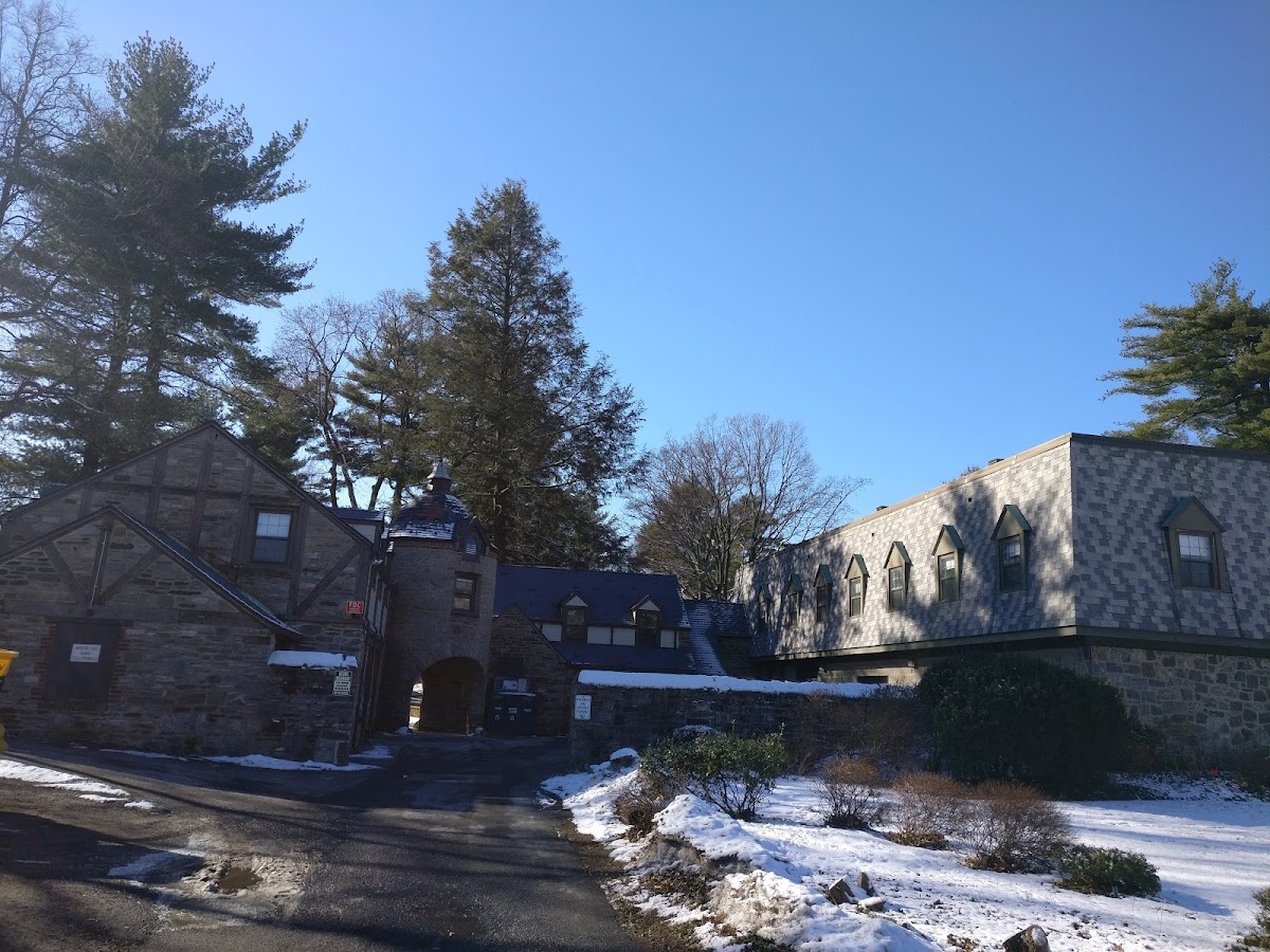 Sarah Lawrence photo 8