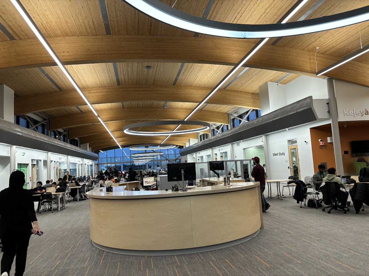 Algonquin College photo 4