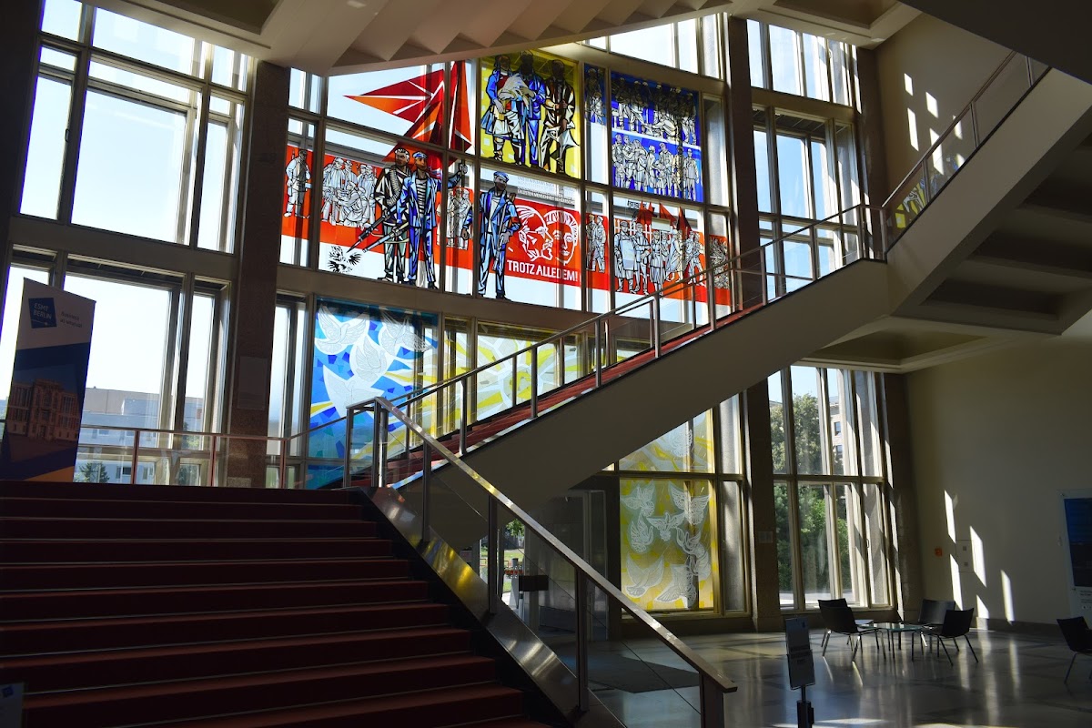 ESMT European School of Management and Technology photo 2