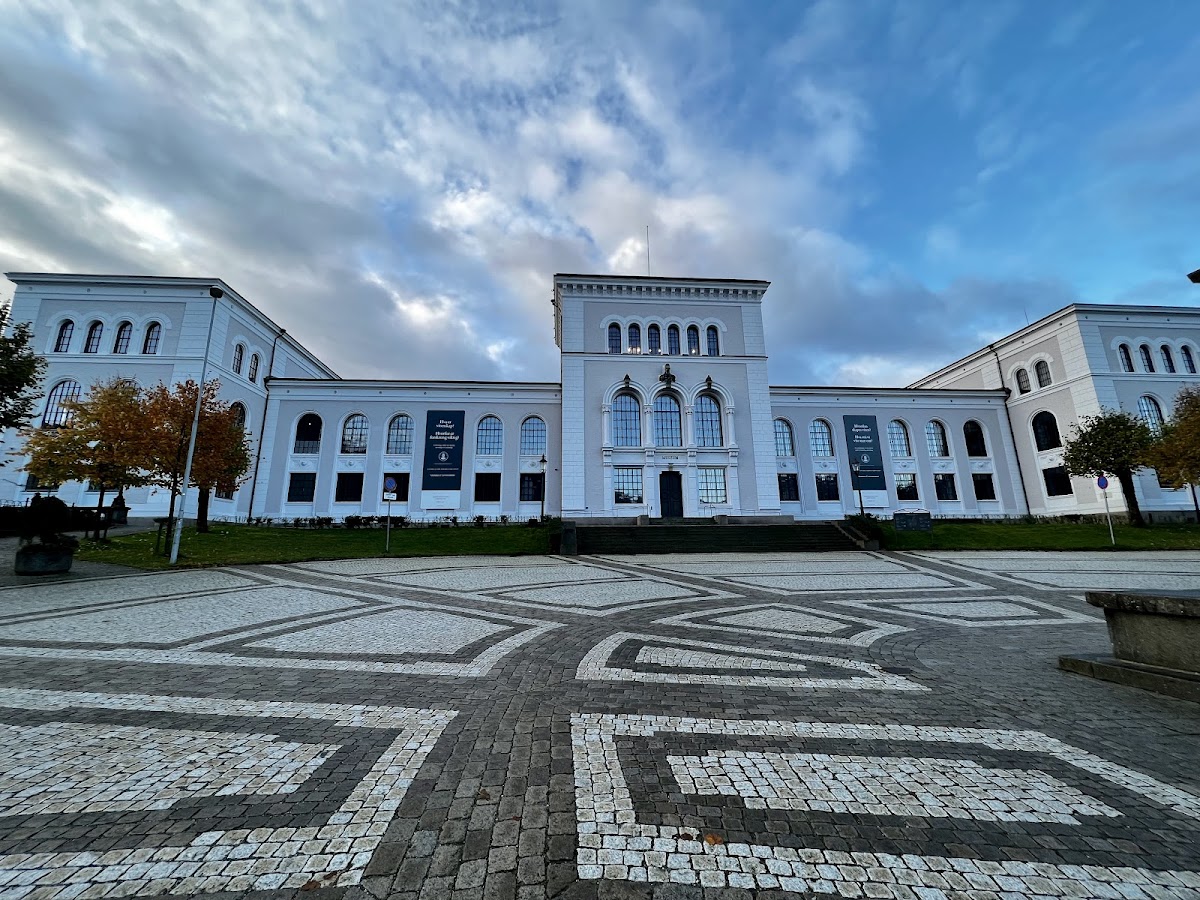 Bergen University College photo 4