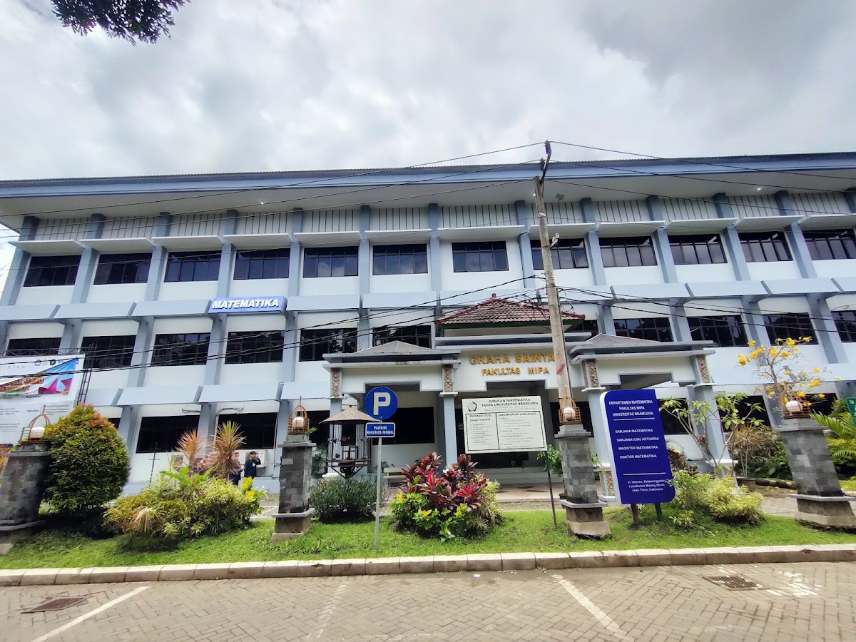 Brawijaya University photo 2