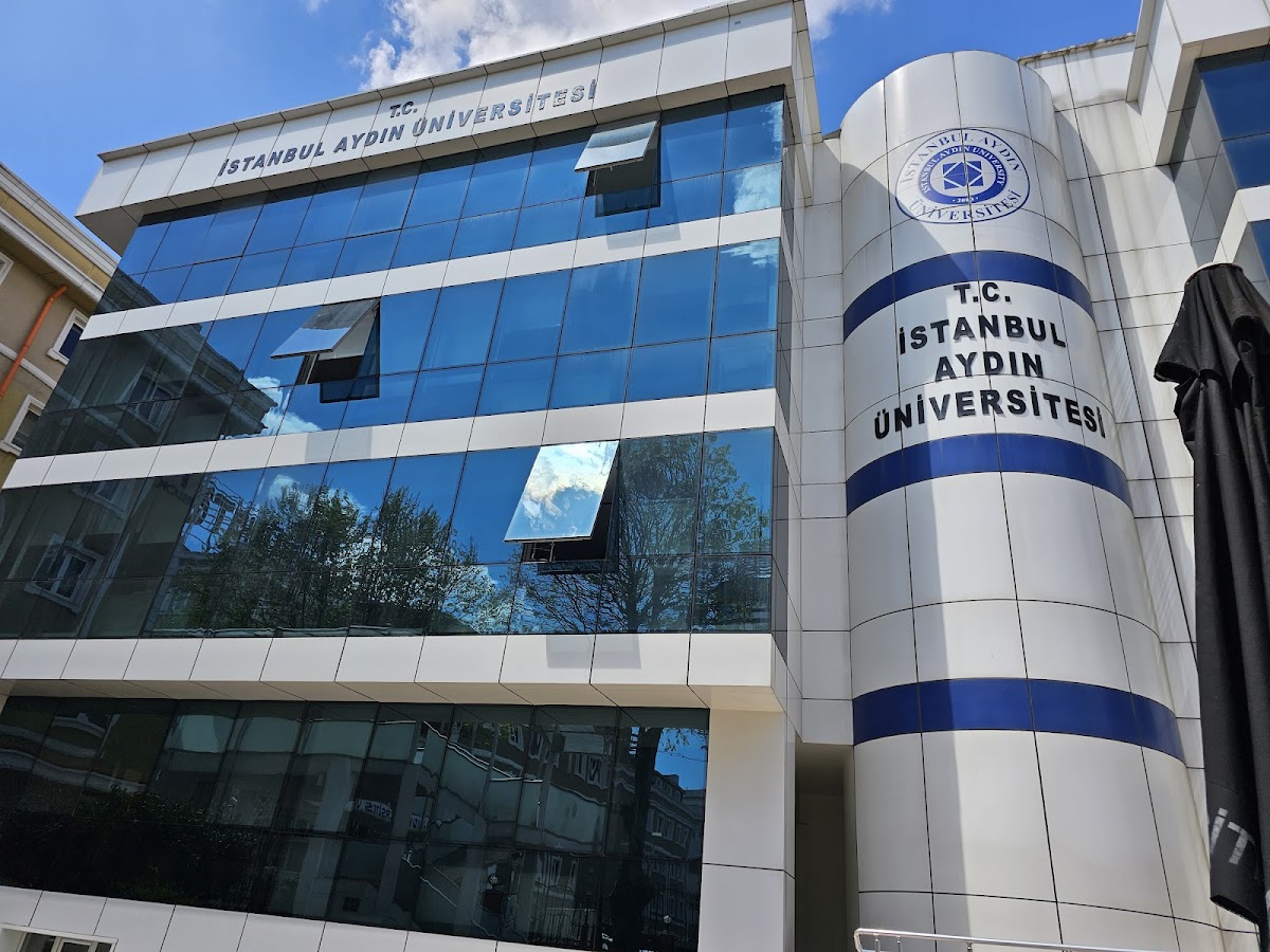 İstanbul Aydın University photo 6