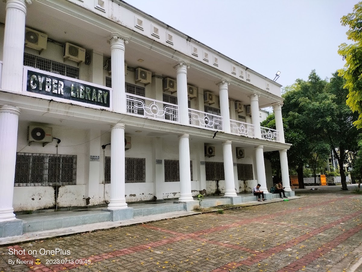 University of Lucknow photo 5