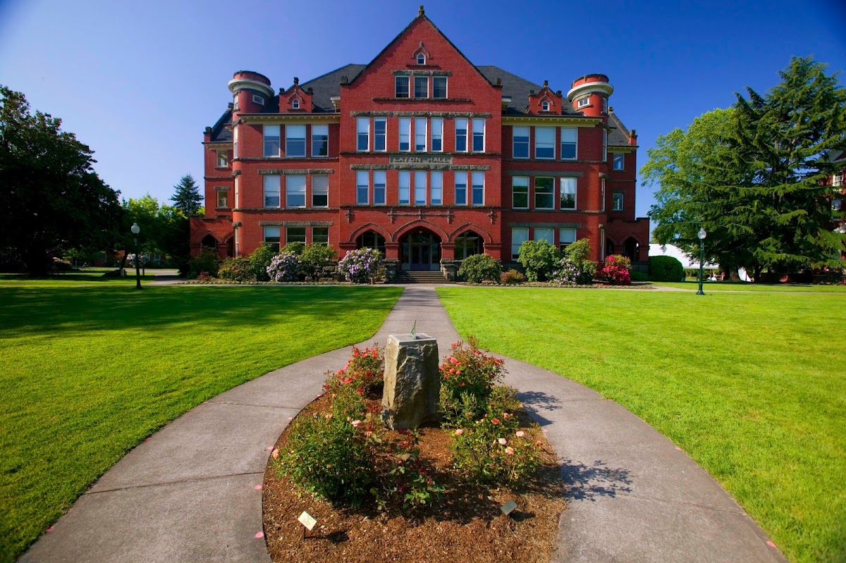 Willamette University photo 3