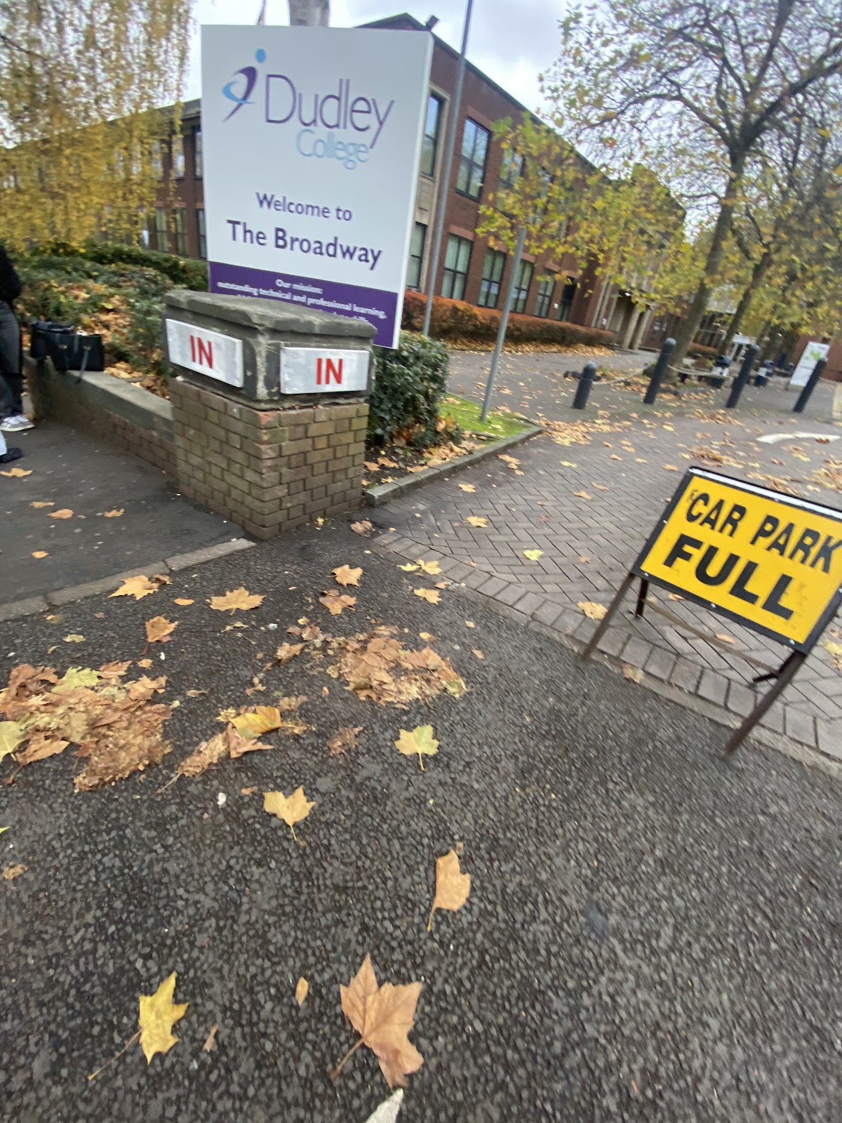 Dudley College photo 8