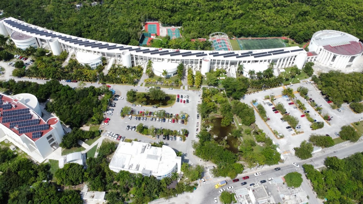 Universidad del Caribe photo 2