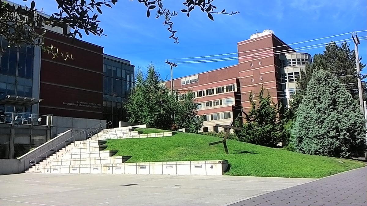 University of 1719 photo 2