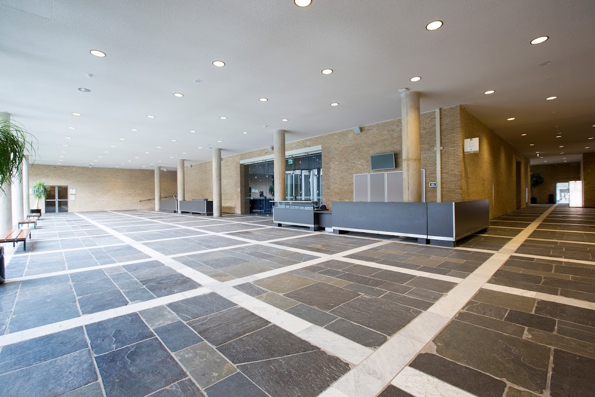 Tilburg University photo 3