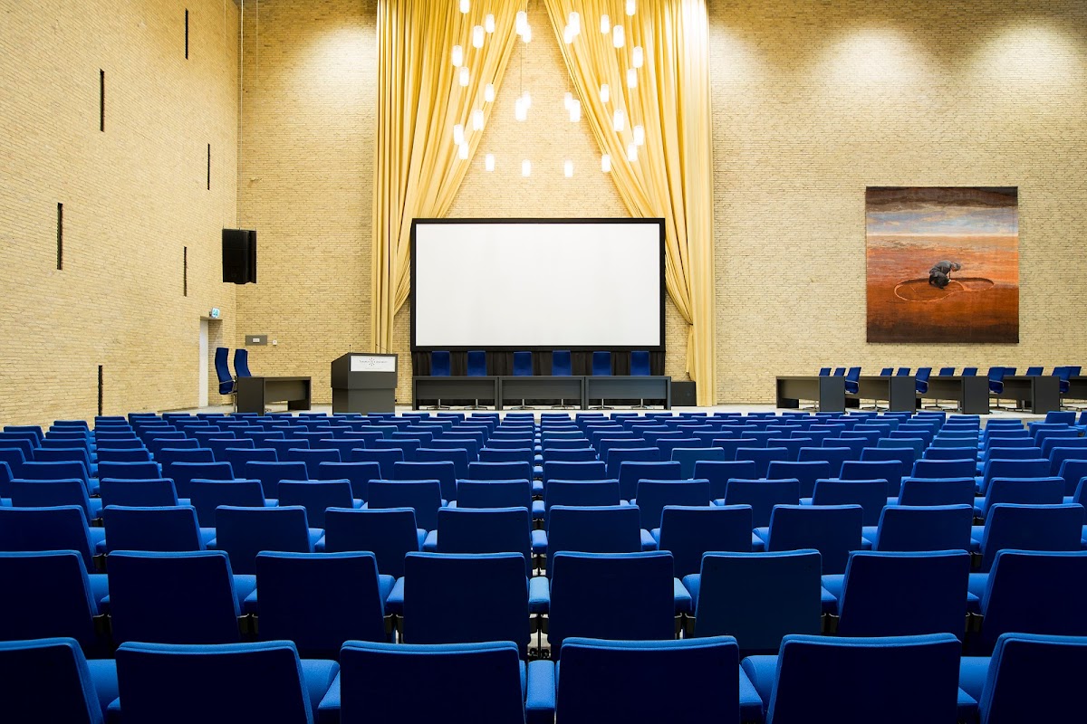 Tilburg University photo 5