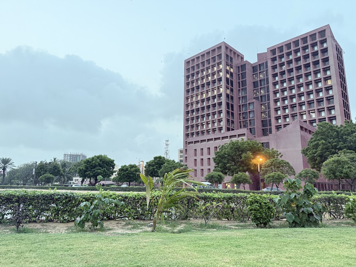 Aga Khan University photo 3