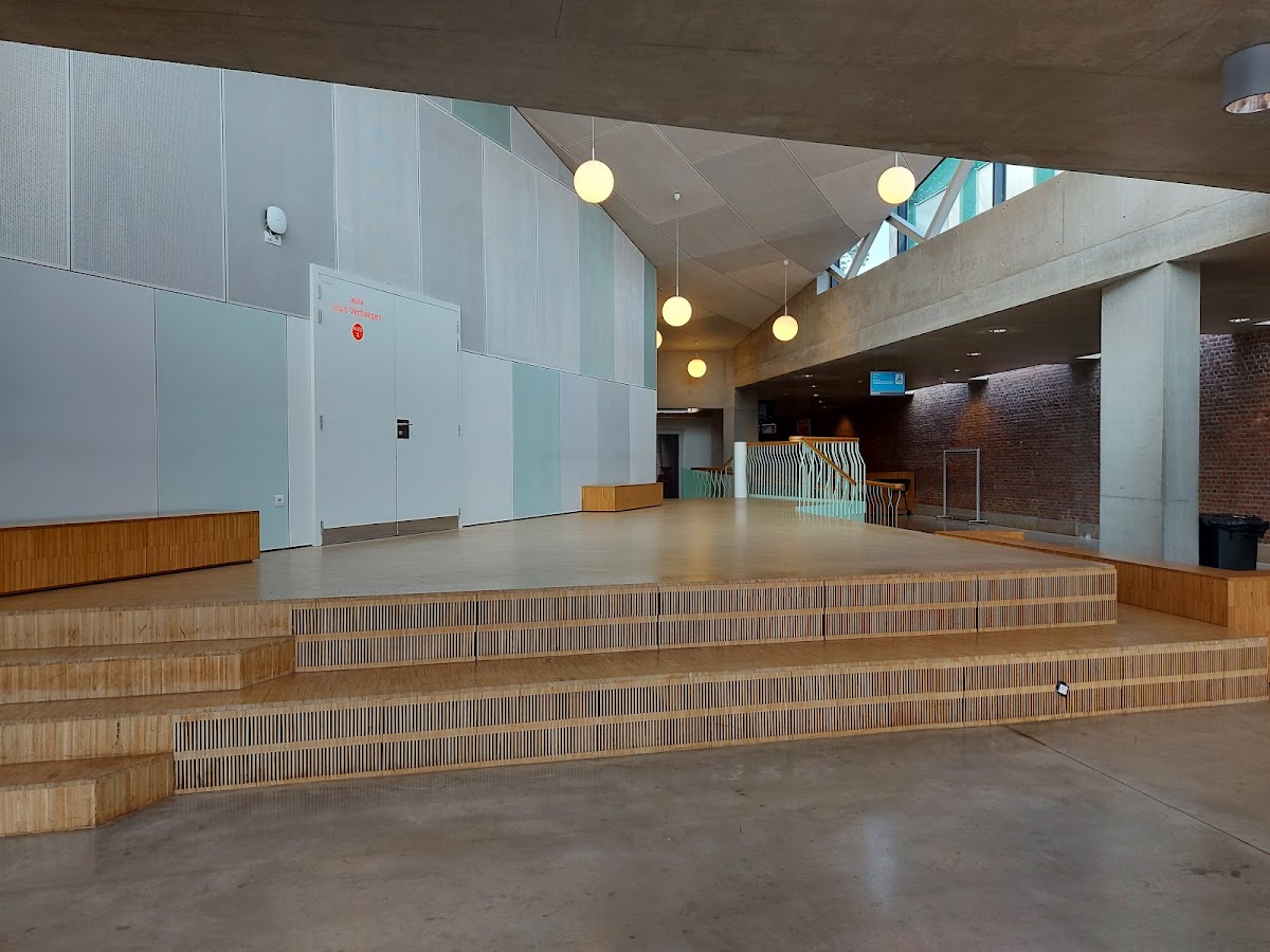 Hasselt University photo 5