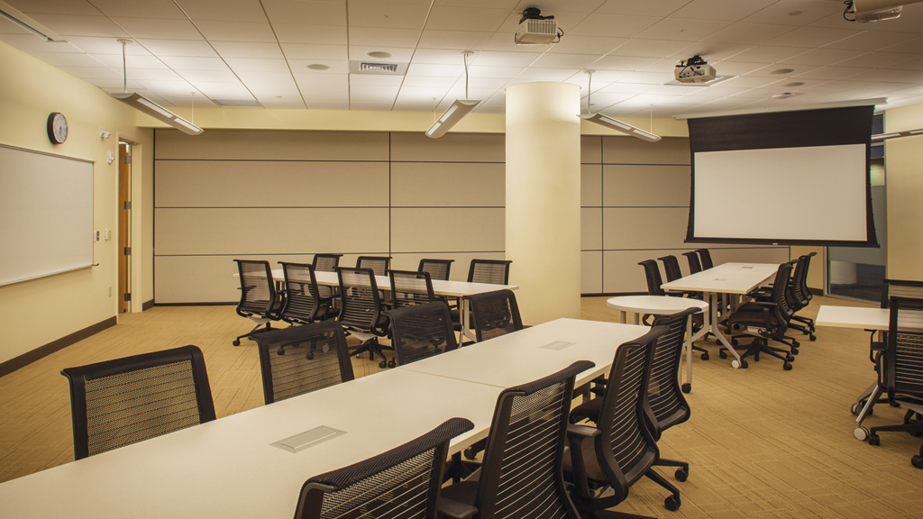 College of 2850 photo 2