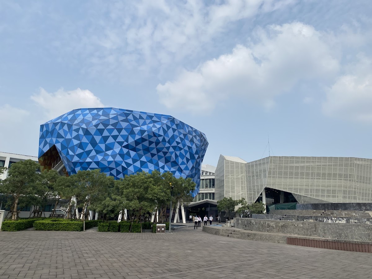 British University Vietnam photo 6