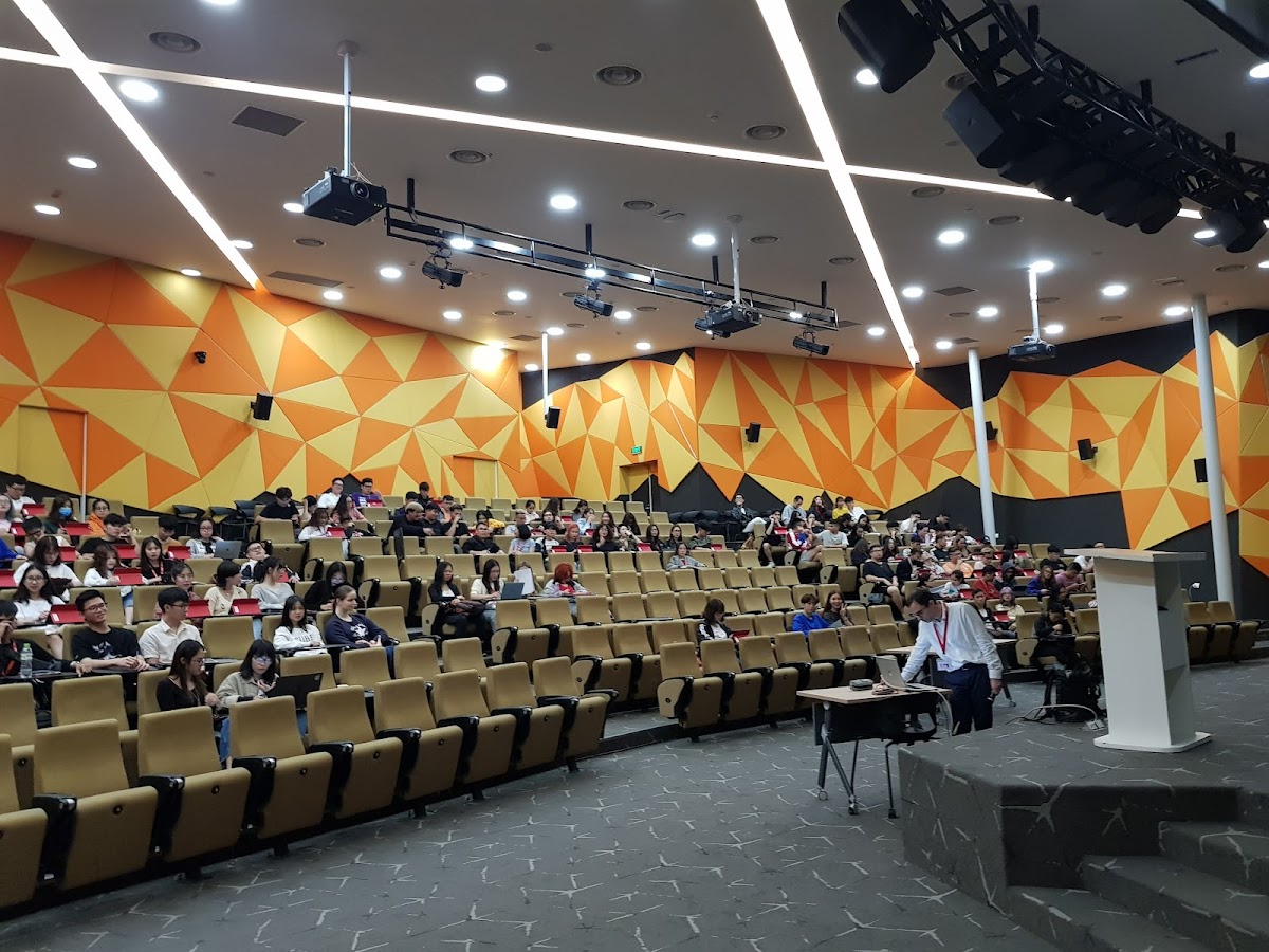 British University Vietnam photo 7