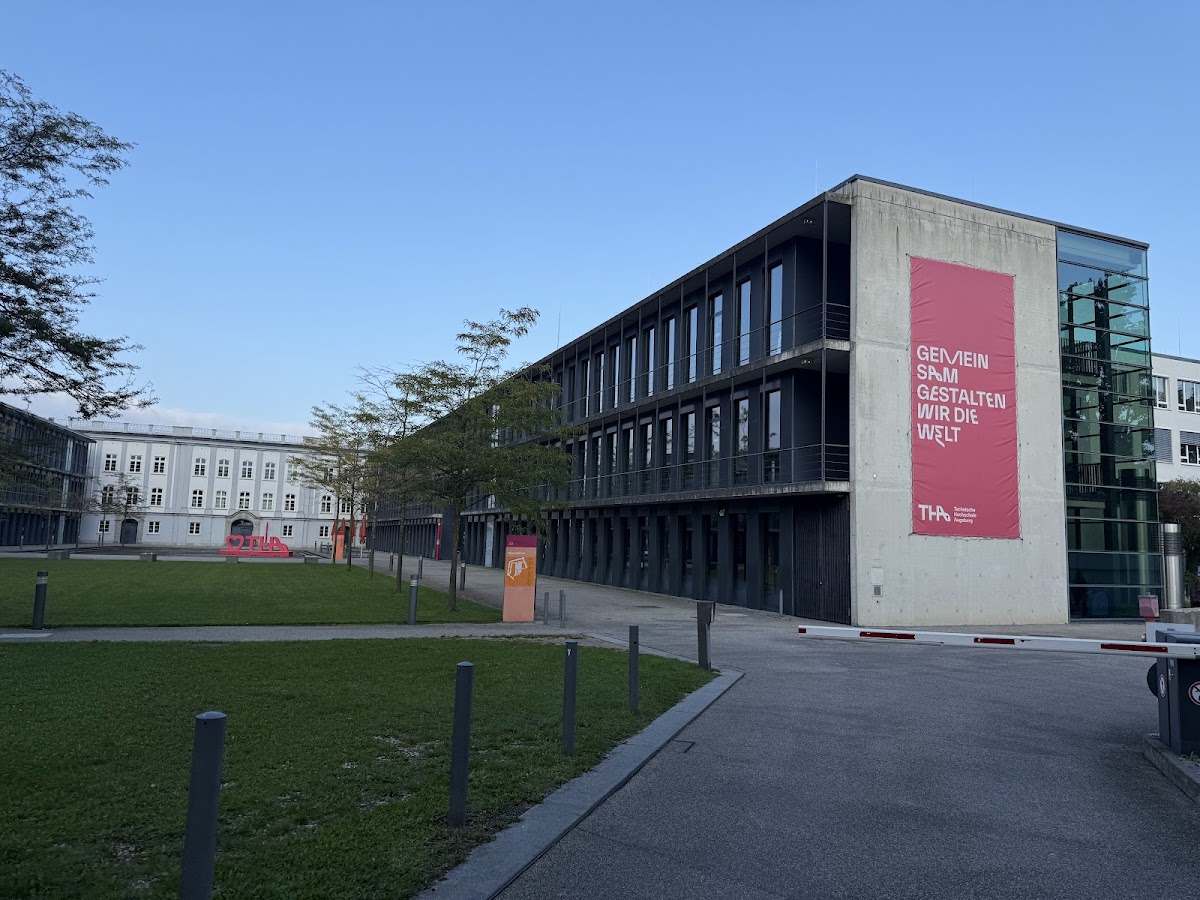 FH Augsburg photo 8