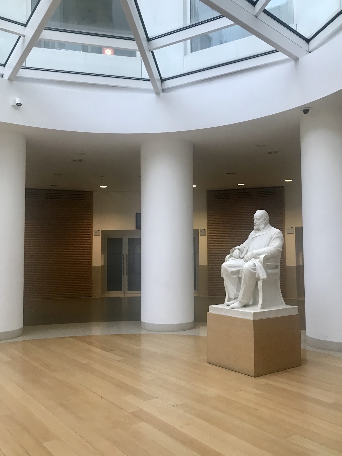 Bocconi University photo 6