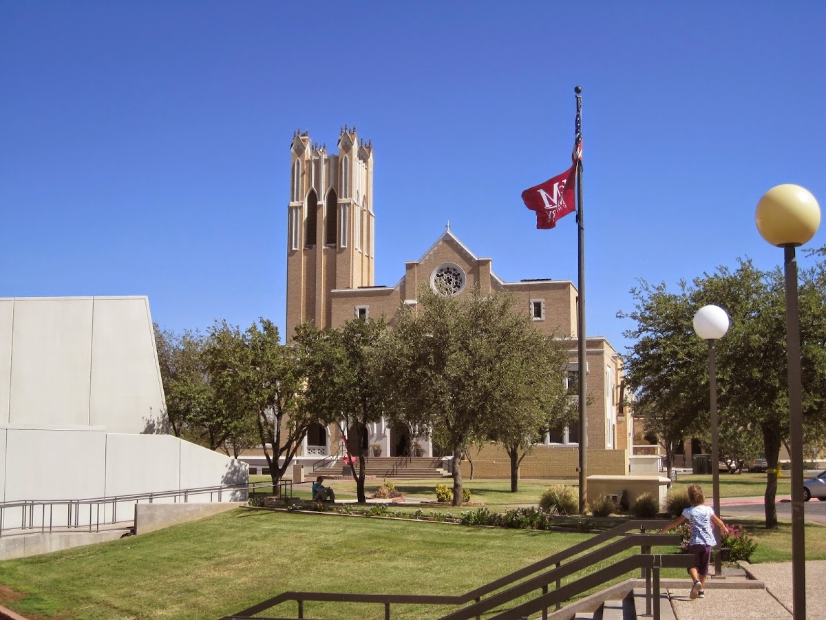 McMurry University photo 4
