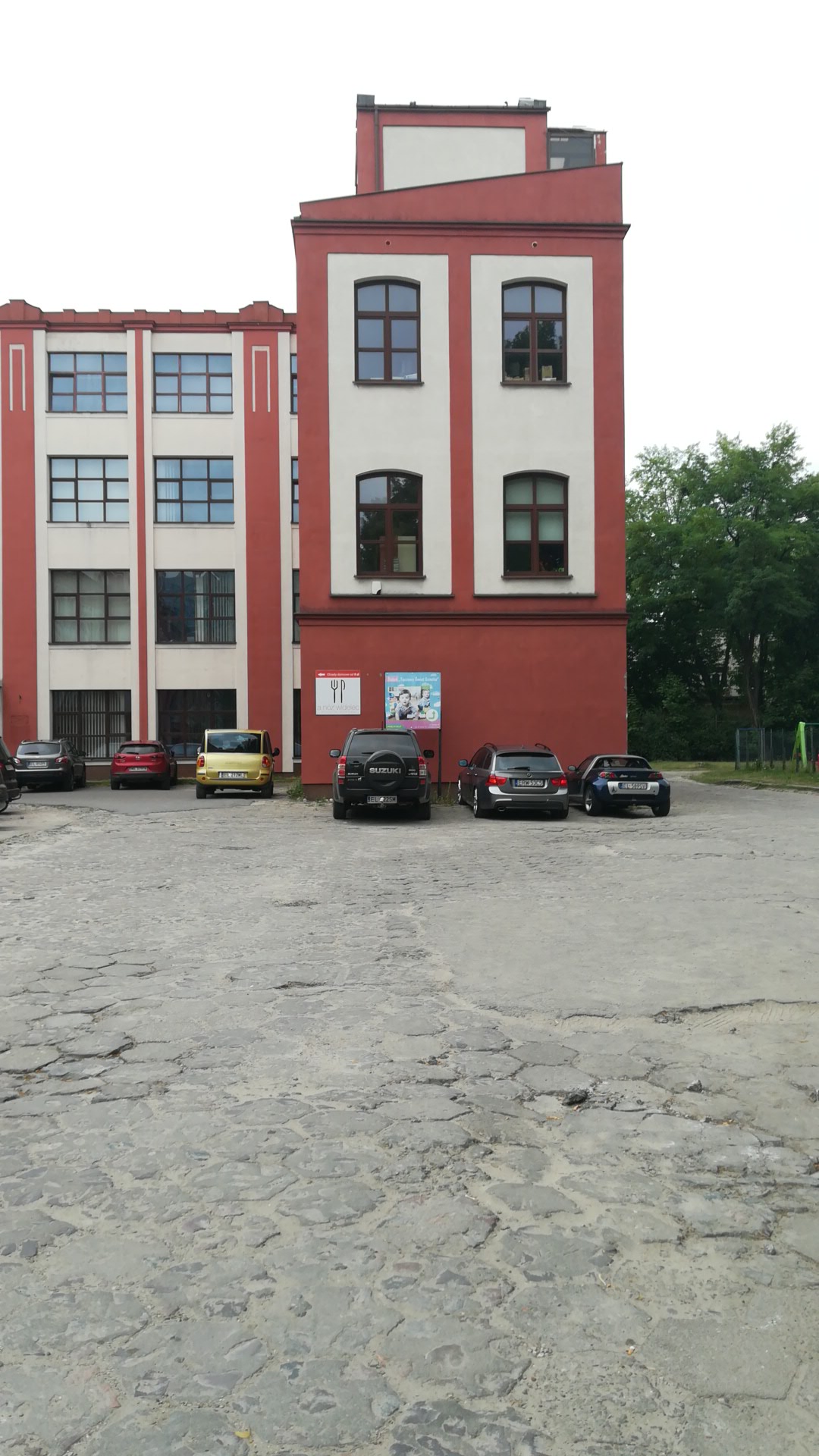 University of Humanities and Economics in Łódź photo 9