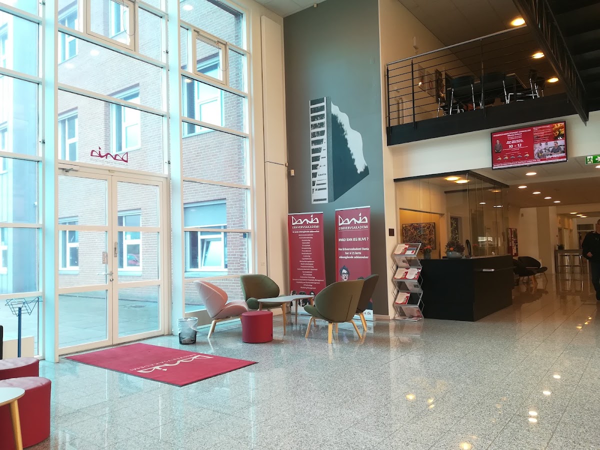 Dania Academy photo 8