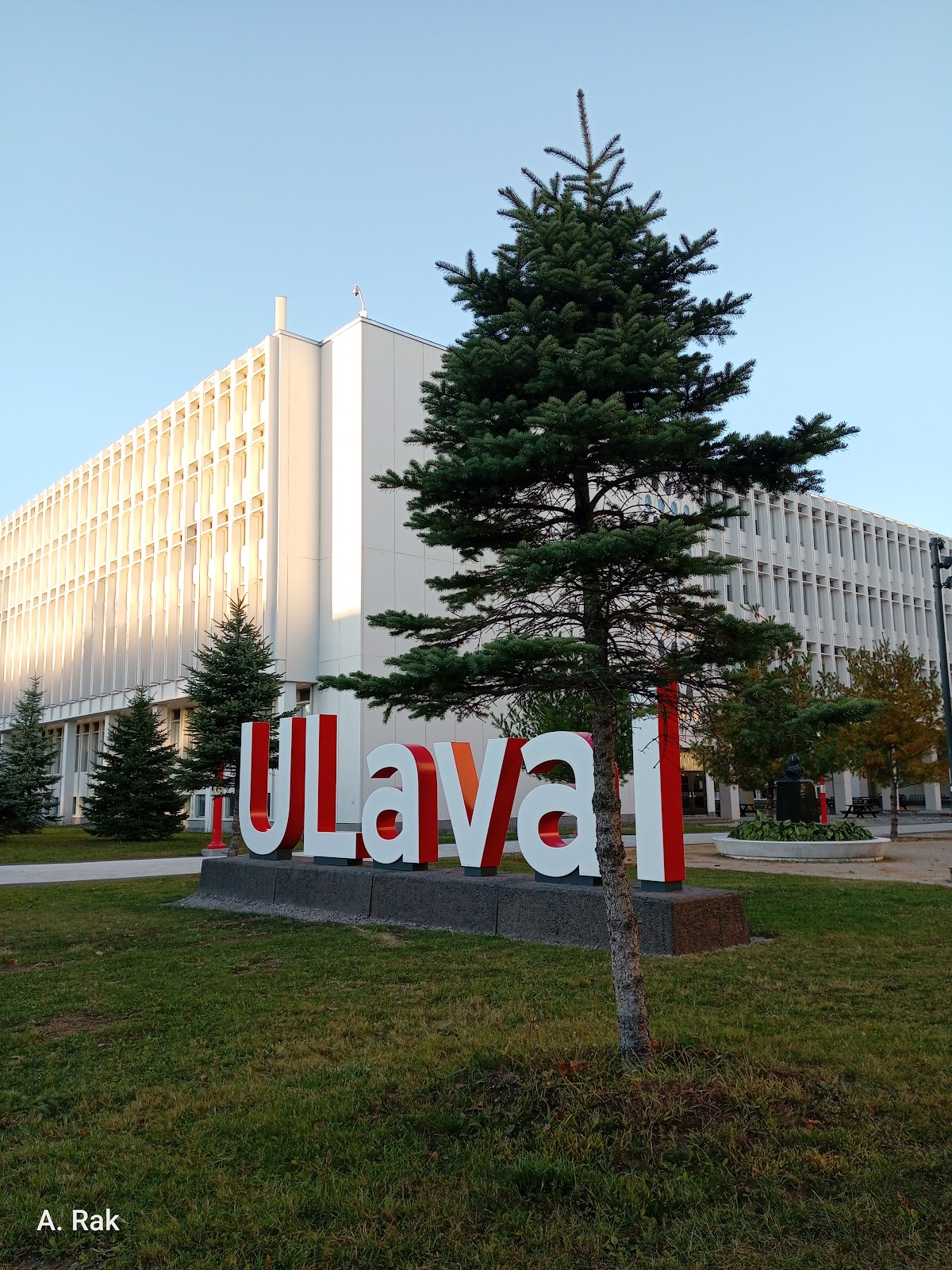 Université Laval photo 8